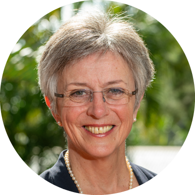 Dr Jennifer Schafer