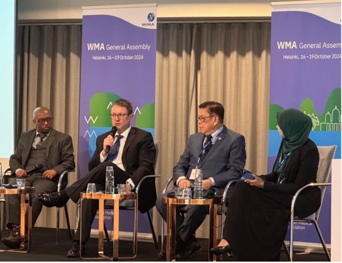 AMA Immediate Past-President Professor Steve Robson addresses the WMA General Assembly on the health effects of climate change.    
