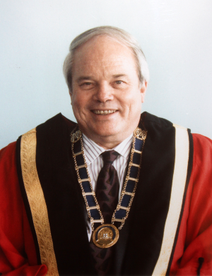 Dr Bruce Shepherd