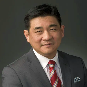 Dr William Tam