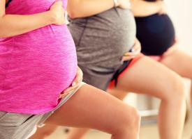 pregnant women doing exercise