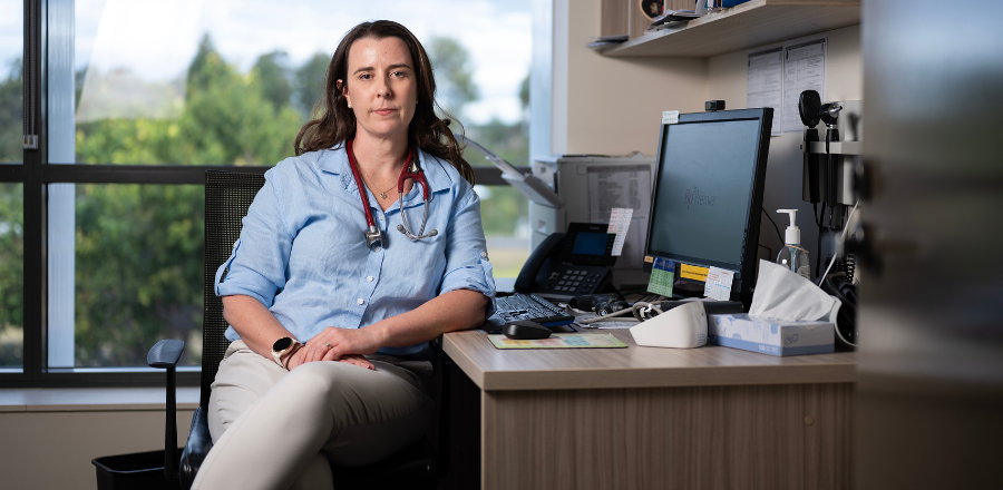 Dr Danielle McMullen